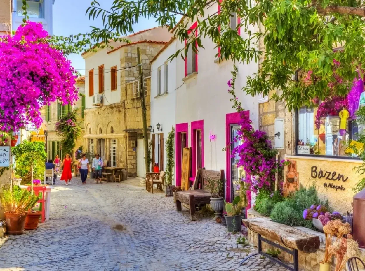 izmir-airport-alacati-vip-transfer Izmir Airport to Alacati Private Transfer - Luxury VIP Shuttle Service